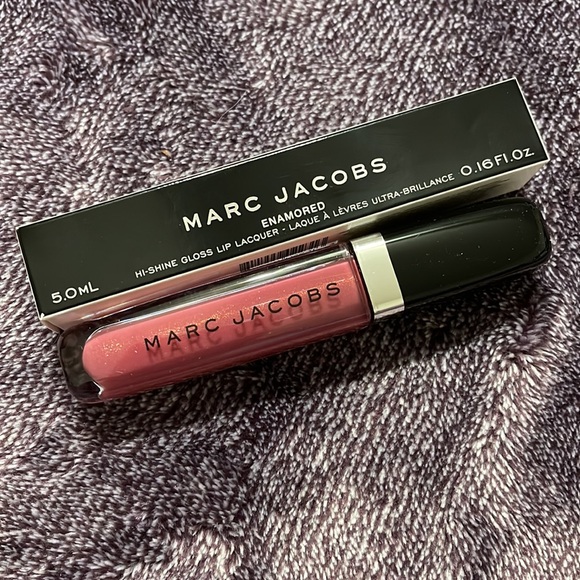 Marc Jacobs Beauty Allow Me (302) - Picture 4 of 5